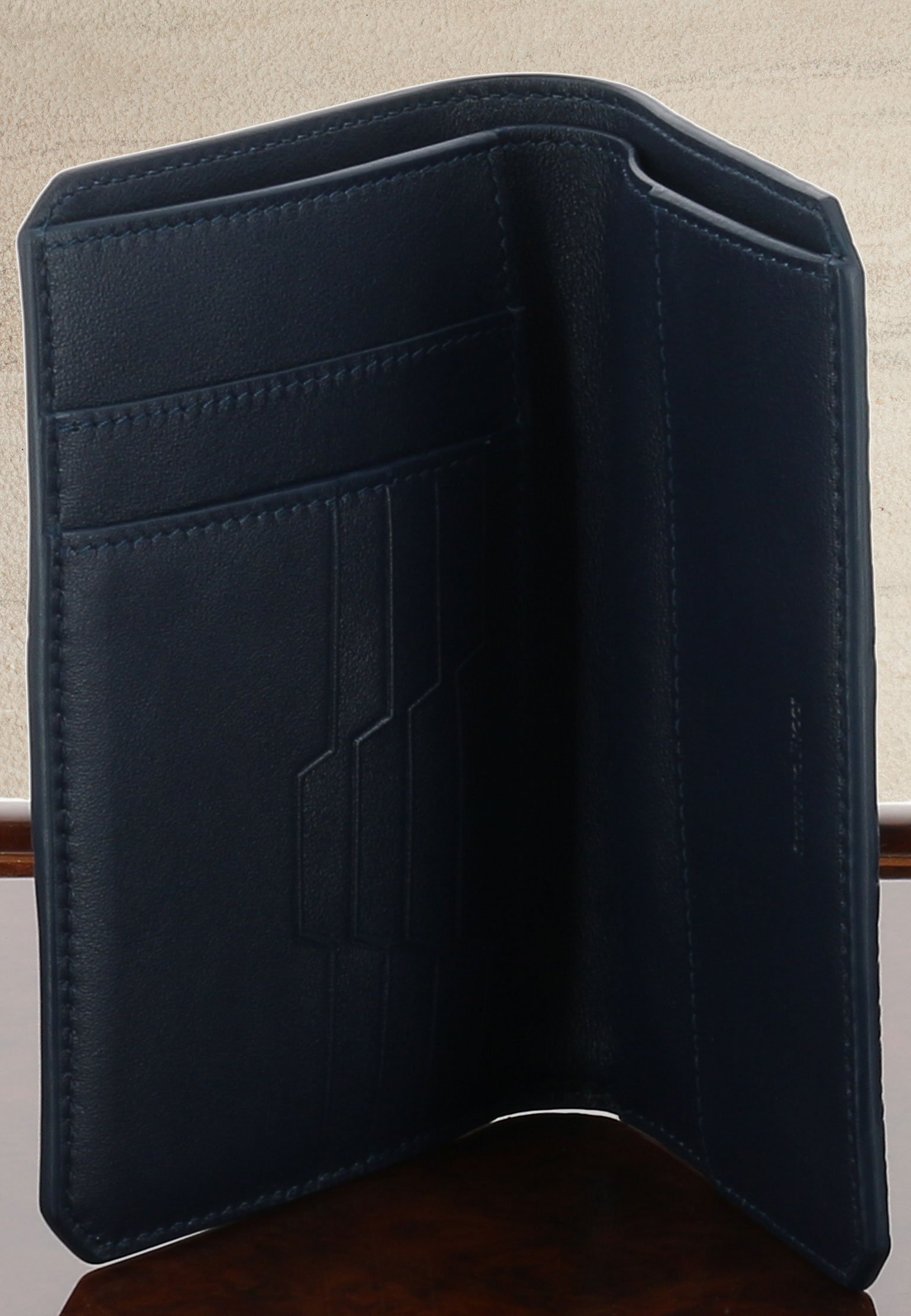 Passport holder STEFANO RICCI Color: blue marine (Code: 287) in online store Allure