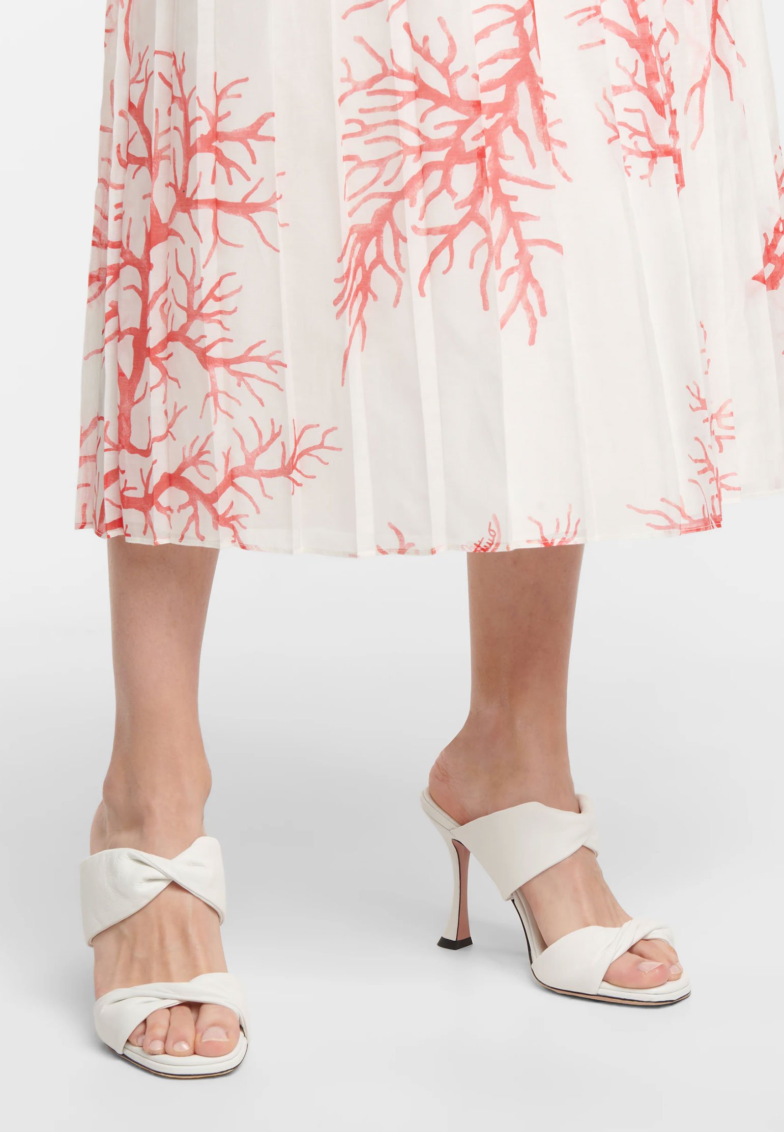 Sandals AQUAZZURA Color: white (Code: 3786) in online store Allure
