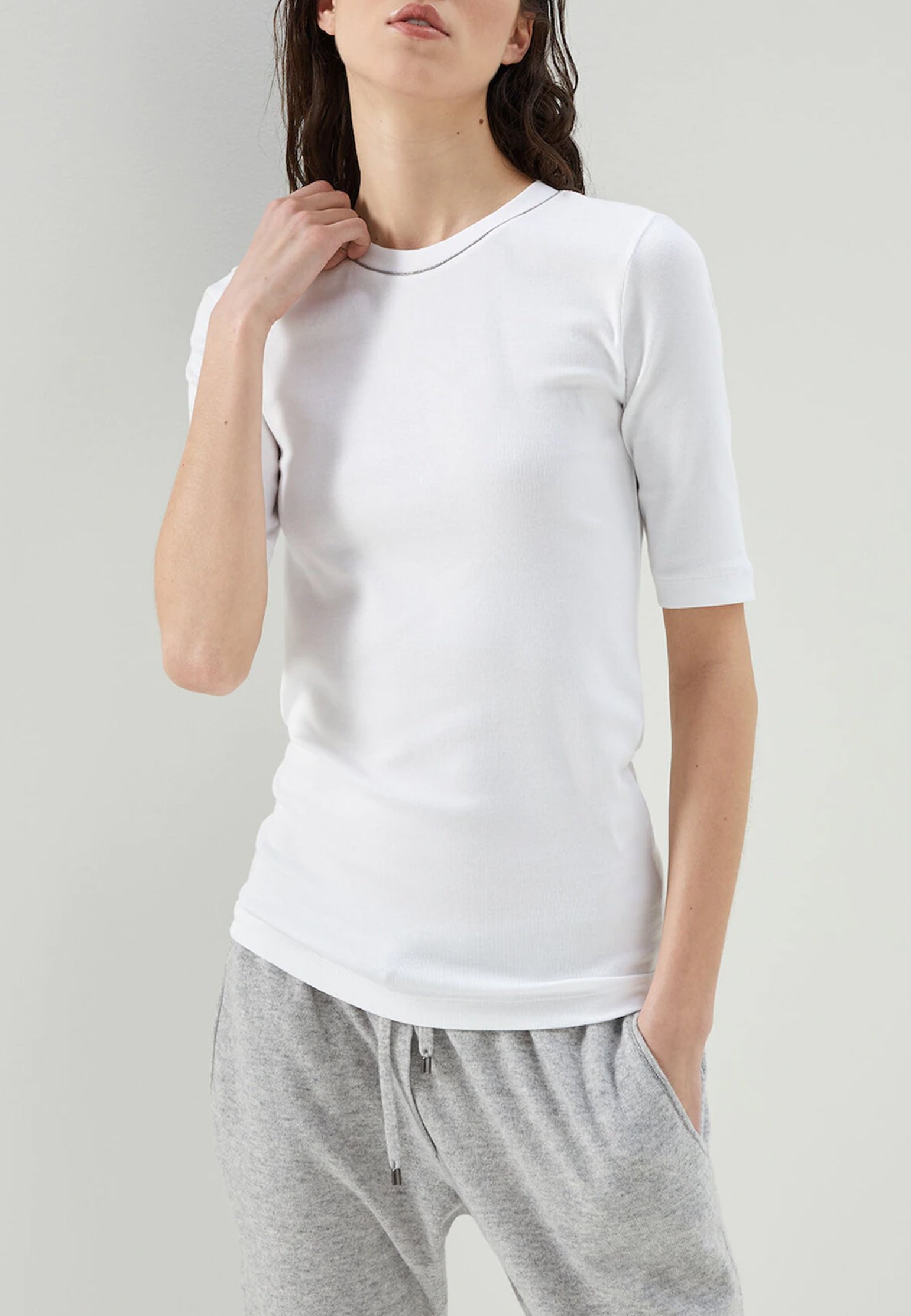 T-Shirt BRUNELLO CUCINELLI Color: white (Code: 632) in online store Allure