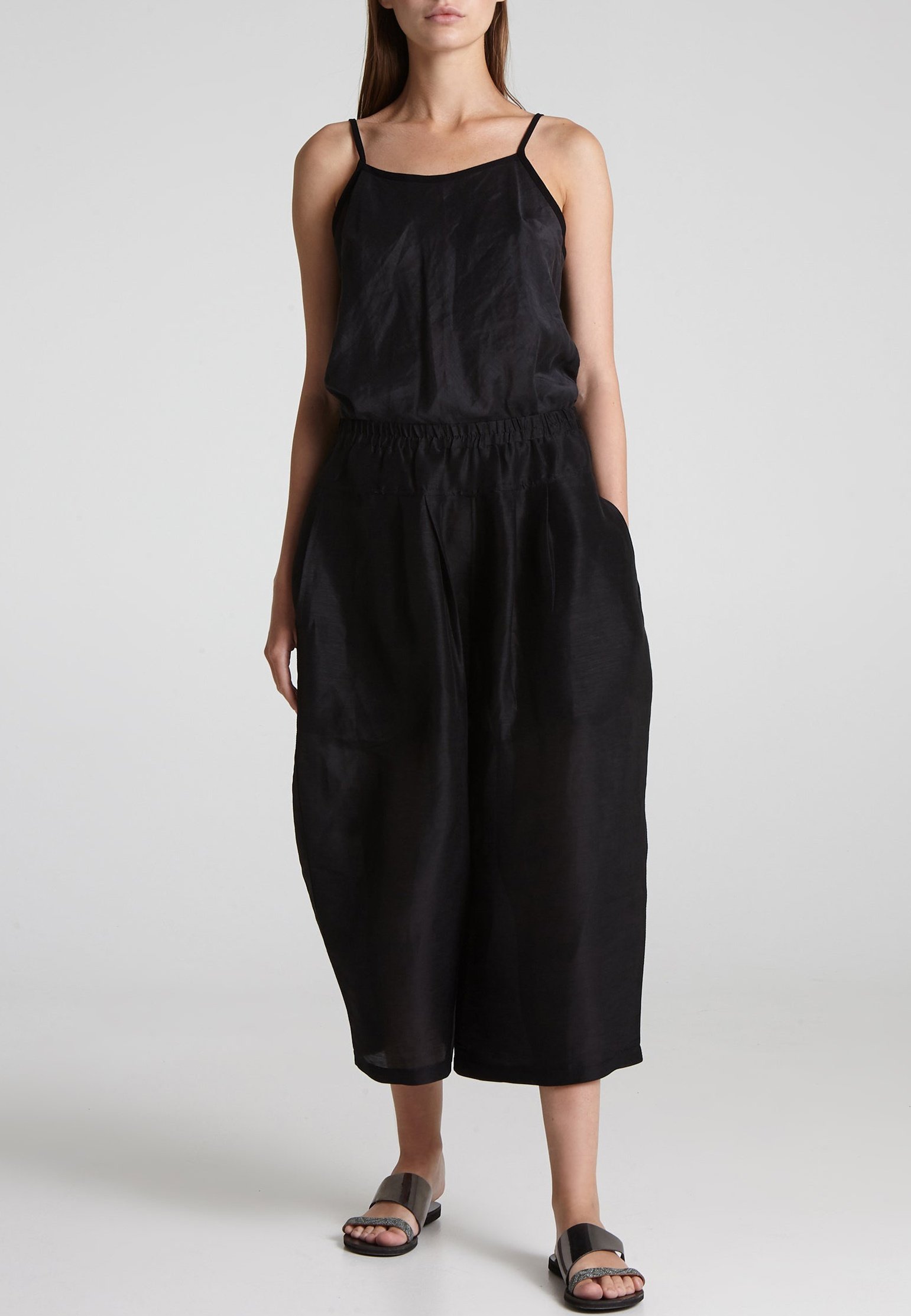 Shorts MAURIZIO Color: black (Code: 3340) in online store Allure