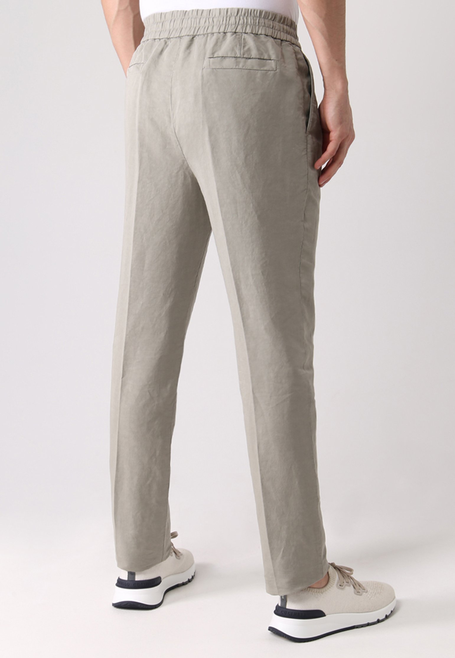 Pants BRUNELLO CUCINELLI Color: beige (Code: 423) in online store Allure