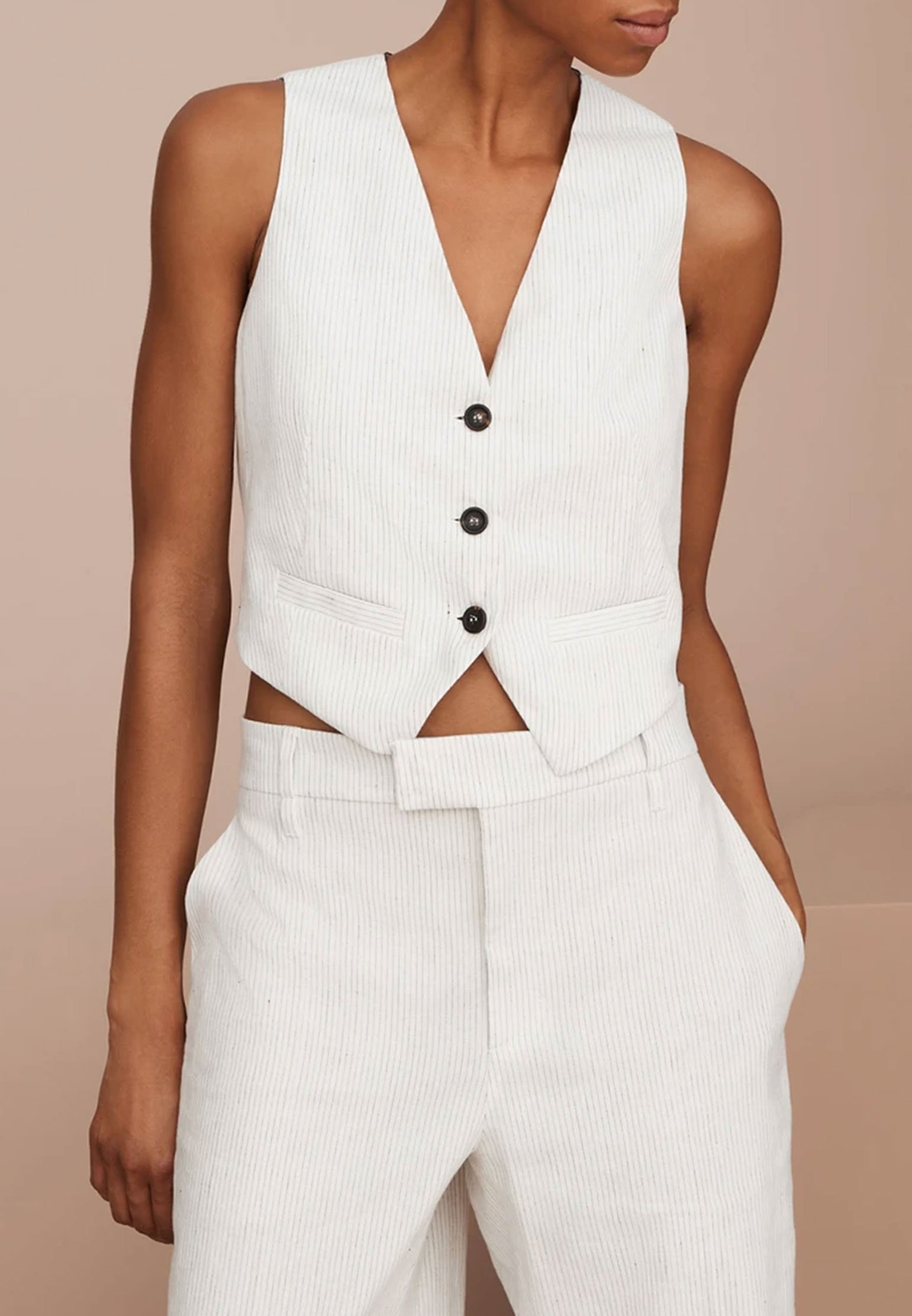 Vest BRUNELLO CUCINELLI Color: white (Code: 3989) in online store Allure