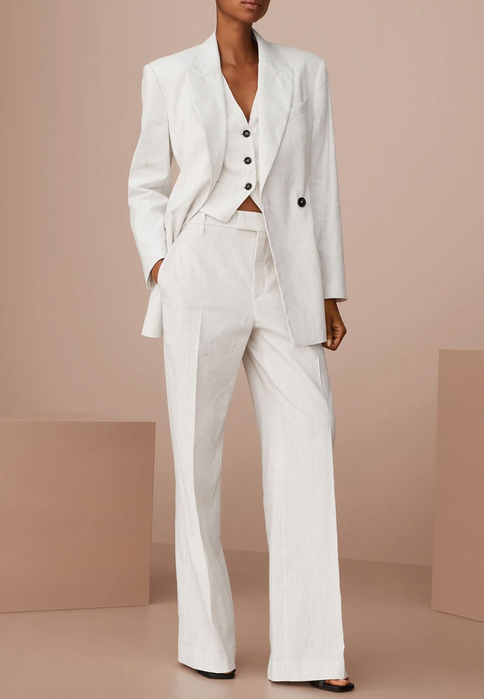 Vest BRUNELLO CUCINELLI Color: white (Code: 3989) in online store Allure